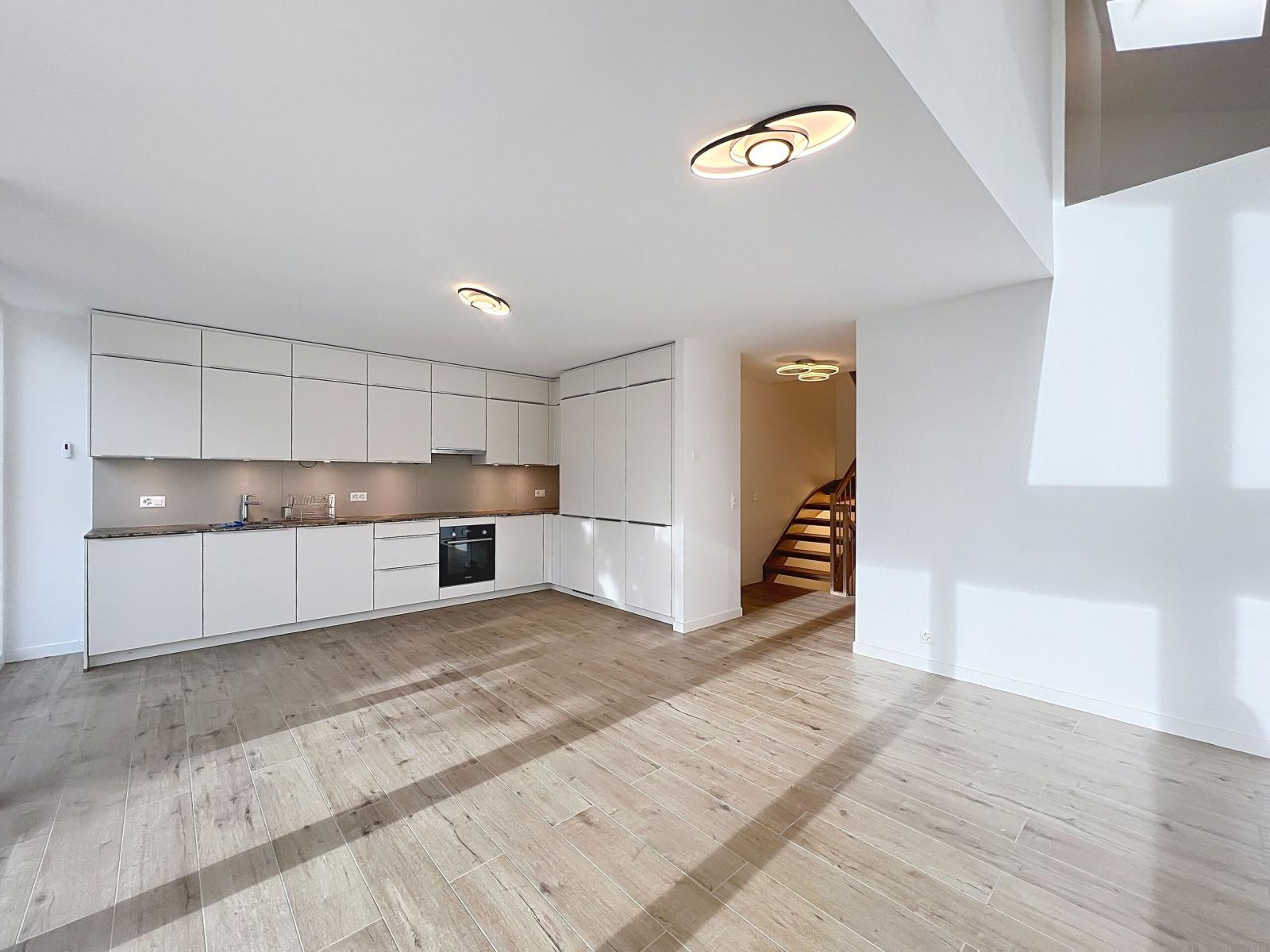 1435_6980d7c733c2b7.13463804.jpg