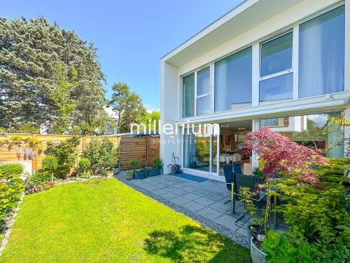 Maison moderne proche des organisations internationales